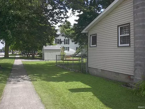 111 Beech St, Butler, IN 46721 photo 2