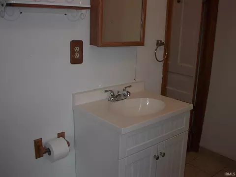 111 Beech St, Butler, IN 46721 photo 11