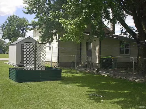 111 Beech St, Butler, IN 46721 photo 3