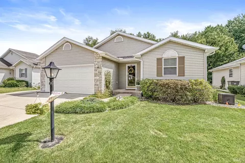2033 Autumn Ridge Ln, Elkhart, IN 46514