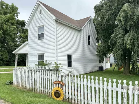 909 S Harrison St, Alexandria, IN 46001