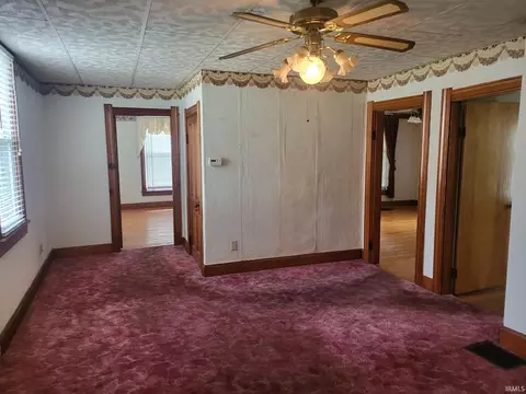 907 N Jackson St, Bloomington, IN 47404 photo 9