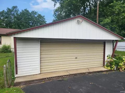 907 N Jackson St, Bloomington, IN 47404 photo 20