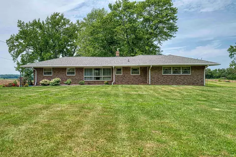 111 N Yankeetown Rd, Boonville, IN 47601