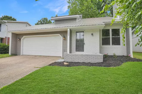 6605 Bayard Park Dr, Evansville, IN 47715