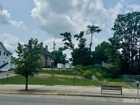 424 S Walnut St, Bloomington, IN 47401