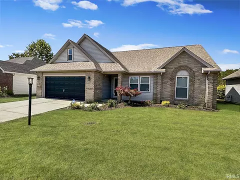 3304 Park Ridge Dr, Evansville, IN 47715