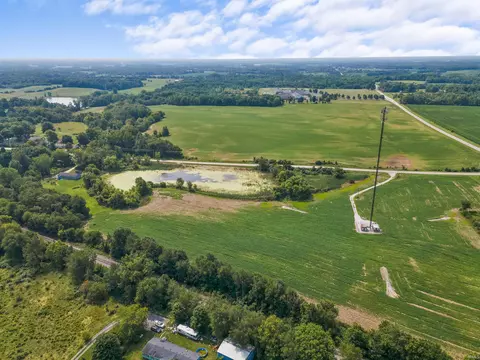 7364 W Old Trail Rd, Larwill, IN 46764 photo 1