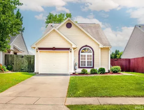 10010 Galleon Ct, Evansville, IN 47725