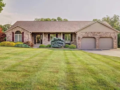 3332 W Cockrell Rd, Bloomington, IN 47403