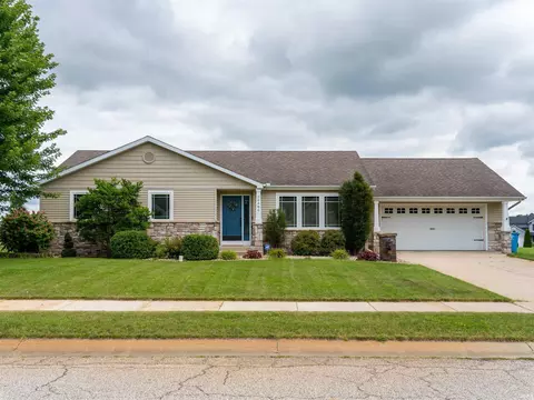 50880 Acorn Trl, Elkhart, IN 46514