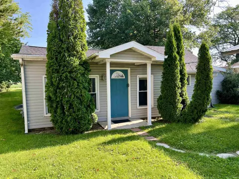 2712 Barrett Rd, Rochester, IN 46975