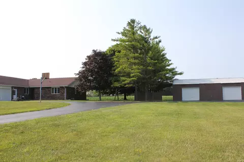 9901 Eaton Albany Pike, Albany, IN 47320