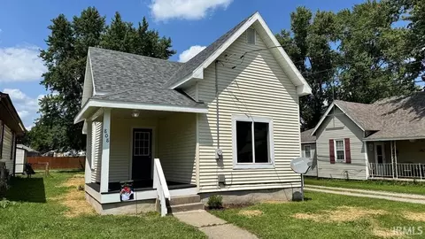 808 E Washington St, Frankfort, IN 46041