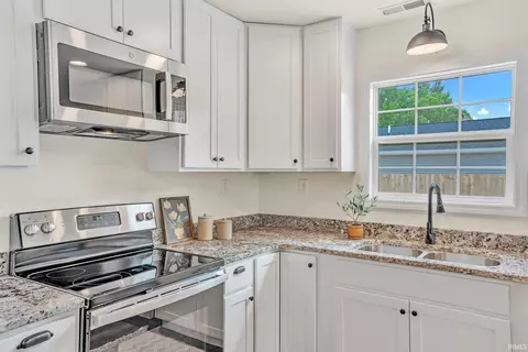 387 Hel Mar Dr, Mitchell, IN 47446 photo 7