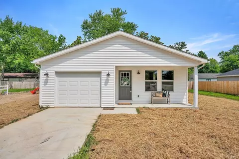 387 Hel Mar Dr, Mitchell, IN 47446 photo 1