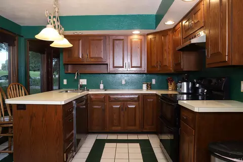 3256 Bittersweet Dr, Jasper, IN 47546 photo 12