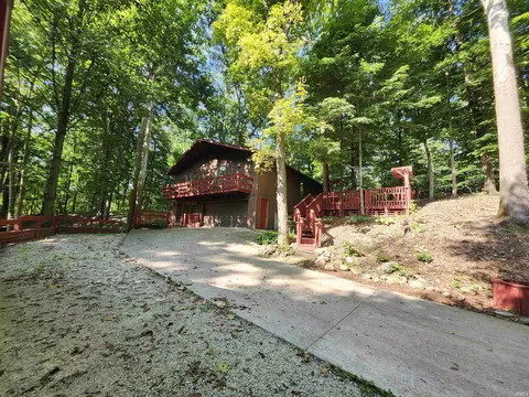 581 S 700 W, Larwill, IN 46764 photo 1