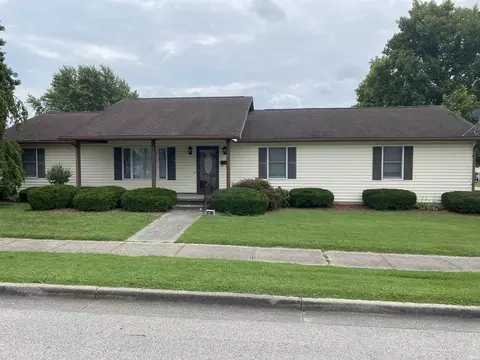 705 E Sycamore St, Petersburg, IN 47567