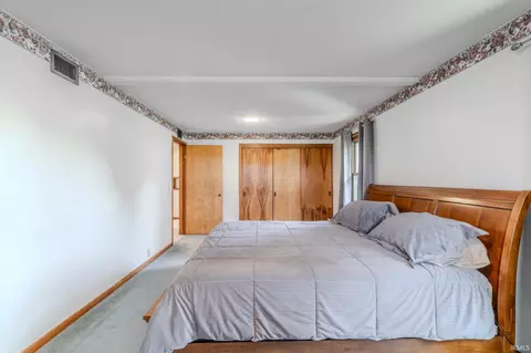 4271 E 1050, Fairmount, IN 46928 photo 16