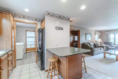 4271 E 1050, Fairmount, IN 46928 photo 12