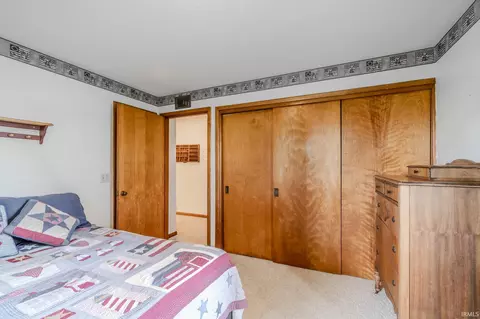 4271 E 1050, Fairmount, IN 46928 photo 18