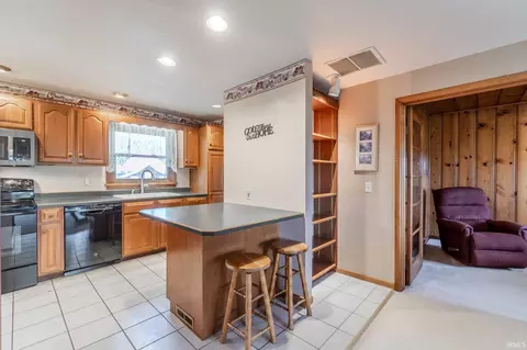 4271 E 1050, Fairmount, IN 46928 photo 10