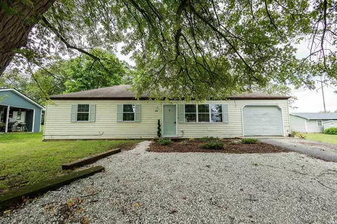544 E Colony Dr, Salem, IN 47167
