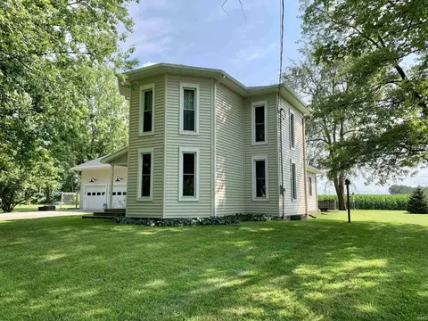4849 S Wabash Rd, Rochester, IN 46975