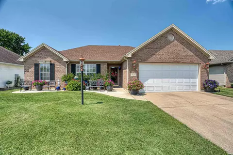 9830 Chatteris Rd, Evansville, IN 47725