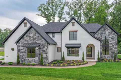 1645 Victoria Woods Dr, Boonville, IN 47601