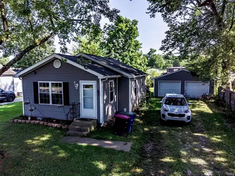213 E Adams Ave, Chandler, IN 47610