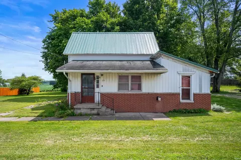 25 Cherry St, Losantville, IN 47354