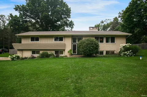 53251 Martin Ln, South Bend, IN 46635