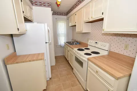 304 N Madison Ave, Fowler, IN 47944 photo 15