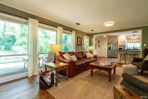 409 E Clover Ln, Bloomington, IN 47408 photo 22