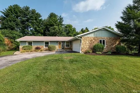 409 E Clover Ln, Bloomington, IN 47408 photo 2