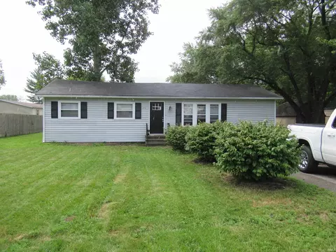 406 E Mary St, Ossian, IN 46777