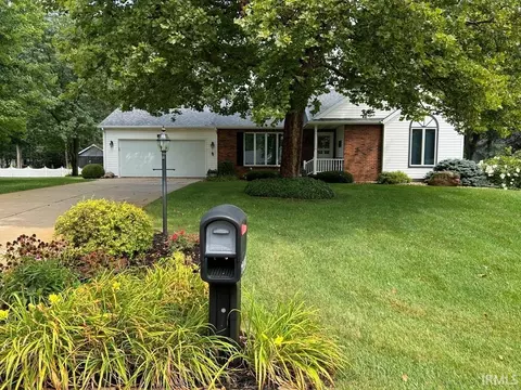 14672 Acorn Dr, Plymouth, IN 46563