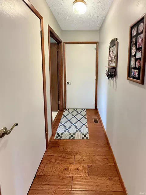1634 S Williams Ct, Bloomington, IN 47401 photo 2