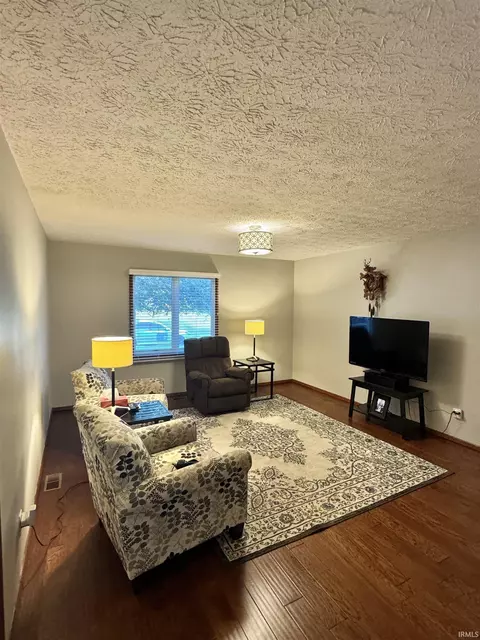 1634 S Williams Ct, Bloomington, IN 47401 photo 3