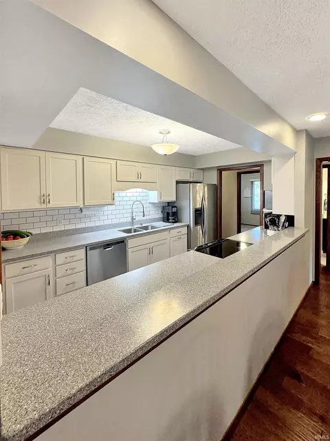 1634 S Williams Ct, Bloomington, IN 47401 photo 5