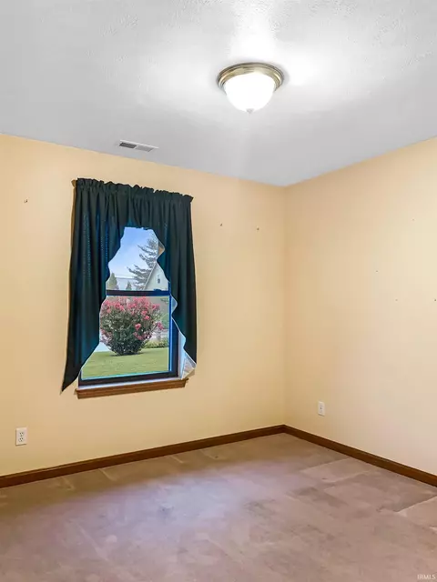 4589 Obing Strasse, Jasper, IN 47546 photo 15