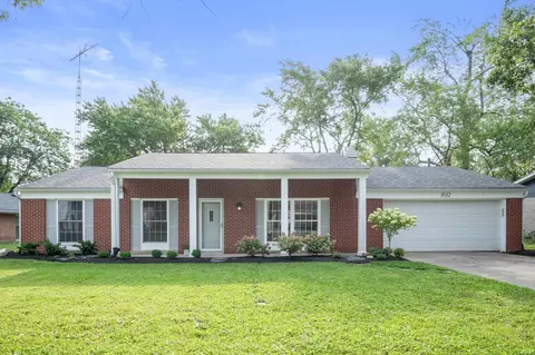 1002 N Shellbark Rd, Muncie, IN 47304 photo 1