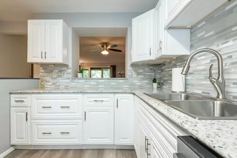 2331 E Winding Brook Cir, Bloomington, IN 47401 photo 4