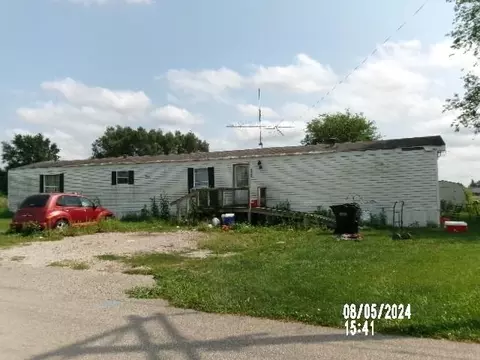 9355 W Railroad, Orland, IN 46776