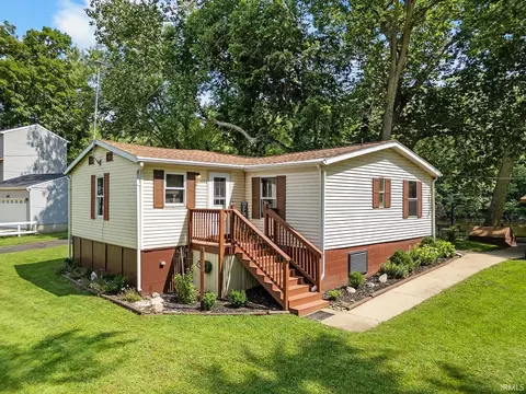 11707 W Tecumseh Bend Rd, Brookston, IN 47923
