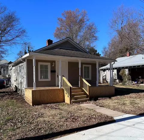 323 S 1st Ave, Boonville, IN 47601