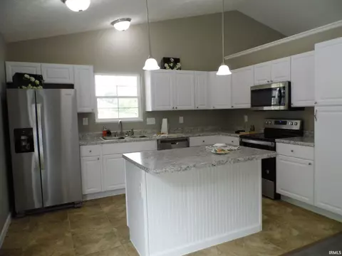 1165 E Main St, Delphi, IN 46923 photo 11