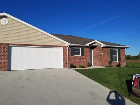 150 Sunset Dr, Winchester, IN 47394